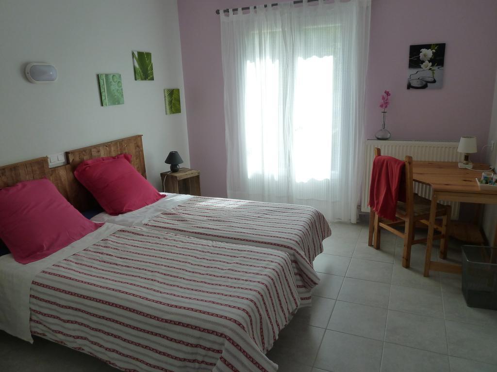 Gite Des Monges Sisteron Δωμάτιο φωτογραφία