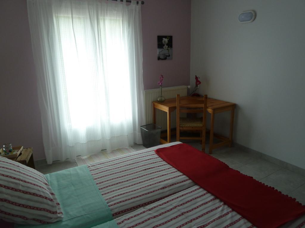 Gite Des Monges Sisteron Δωμάτιο φωτογραφία