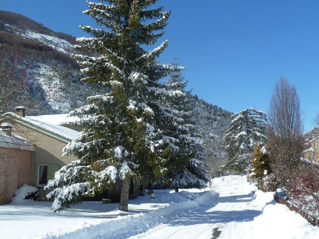 Gite Des Monges Sisteron Εξωτερικό φωτογραφία
